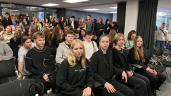 Менеджеры на ярмарке