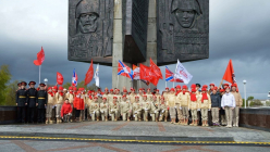 Юнармейцы отряда имени Степана Горобца при ВУЦ ТвГТУ приняли участие в акции «Огонь памяти»